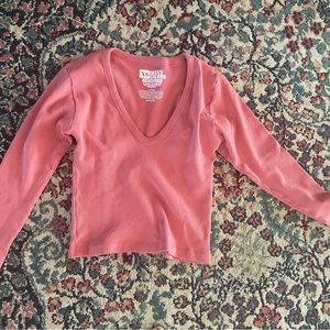 Big Bud Press Long Sleeve V-Neck Tee in Bubblegum Pink Size SX
